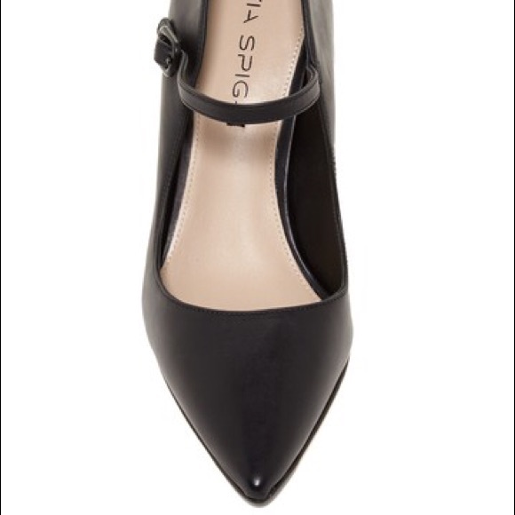 NIB Genuine Leather Black Mary Jane Stiletto Pump - Picture 4 of 4